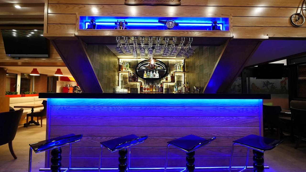 Endglory Hotel คอร์ลู ภายนอก รูปภาพ